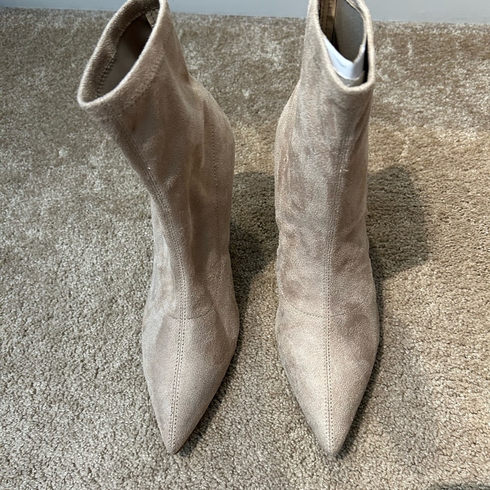 Nine West Elegant Tan Suede Ankle Boots Size 7 1/2 M - Picture 7 of 8